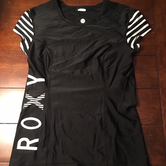 Roxy Short Sleeve Rash Gaurd - Picture 2 of 4